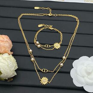 Fashion Versatile Alloy Floral Motif Jewelry Set