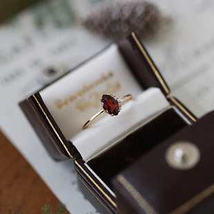 Vintage 925 Sterling Silver Cubic Zirconia Bezel-Set Ring