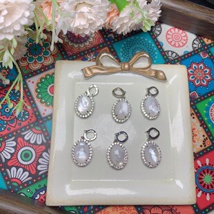 Exquisite Statement Alloy Mother-of-Pearl Pendant Necklace