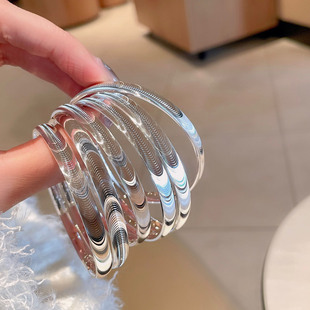 Fashion Versatile Niche Alloy Bangle, Gift-Ready