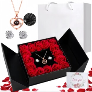 Alloy Crystal Heart Motif Pendant Necklace, Best Seller, Gift-Ready
