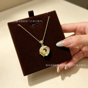 Modern Chinese Style Elegant Alloy Peace Buckle Pendant Necklace