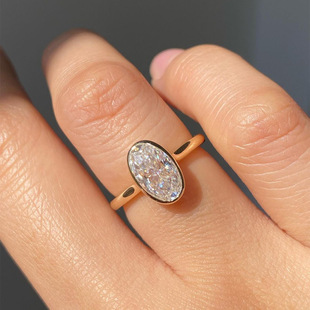 Light Luxury Instagram-Style Niche Statement Office Alloy Cubic Zirconia Bezel-Set Ring